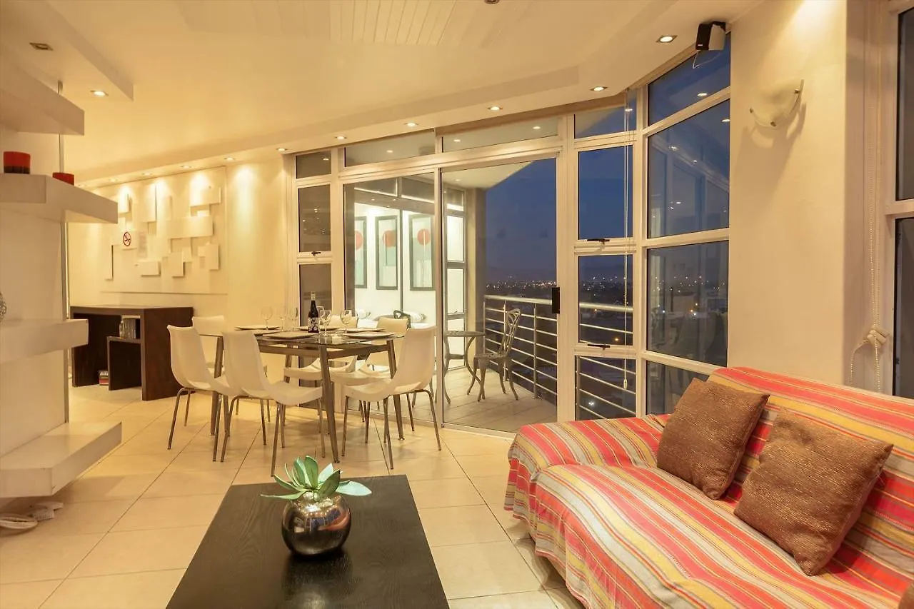 The Waves Blouberg Beach Apartments Bloubergstrand Südafrika